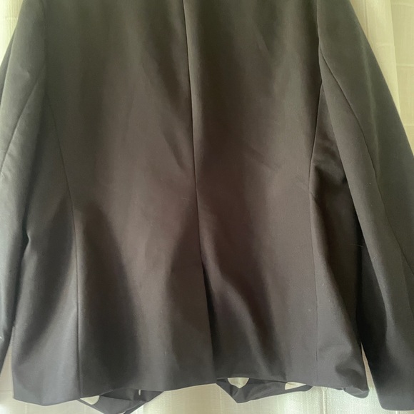Chico black one button blazer size woman’s blazer with black polka dot liner - Picture 4 of 5